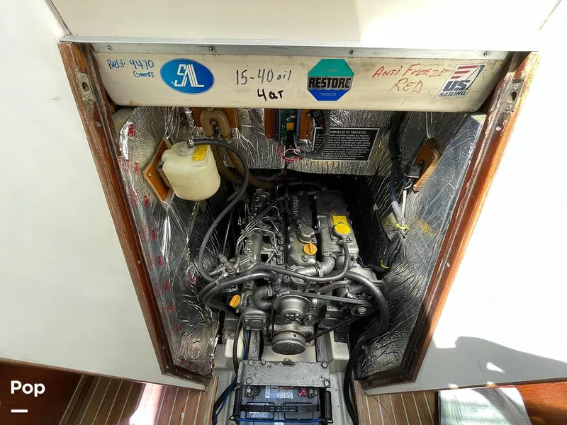 Slide: The Image of Beneteau Moorings 405 1992 - 15446350