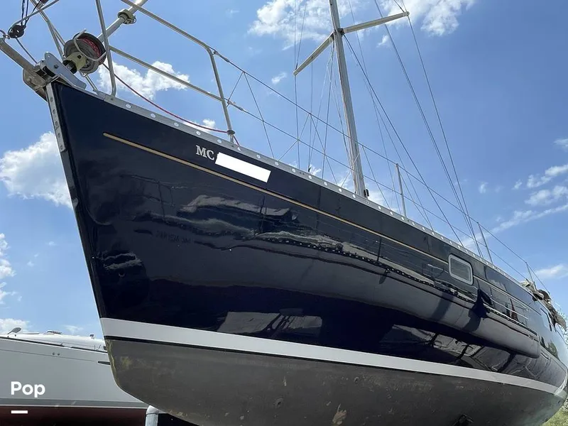 Slide: The Image of Beneteau Moorings 405 1992 - 15446646