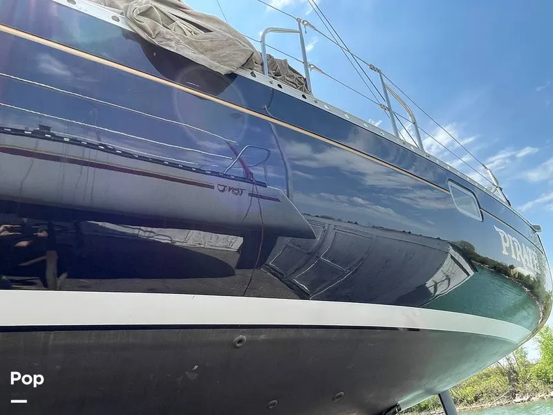 Slide: The Image of Beneteau Moorings 405 1992 - 15446648