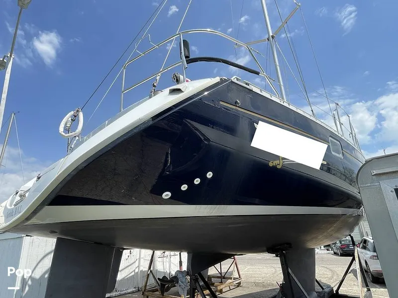 Slide: The Image of Beneteau Moorings 405 1992 - 15446653