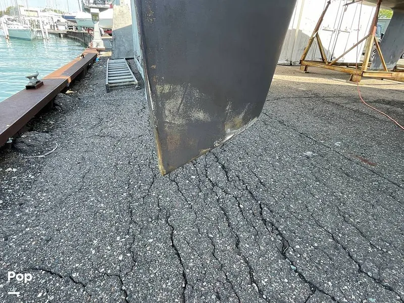 Slide: The Image of Beneteau Moorings 405 1992 - 15446670