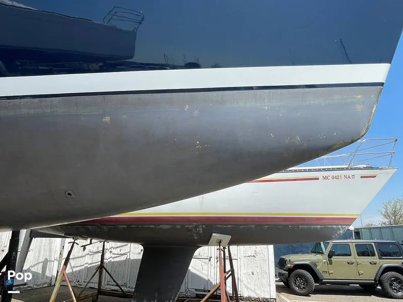 Slide: The Image of Beneteau Moorings 405 1992 - 15446681