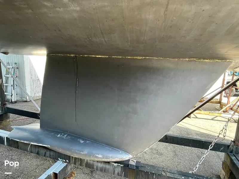 Slide: The Image of Beneteau Moorings 405 1992 - 15446687