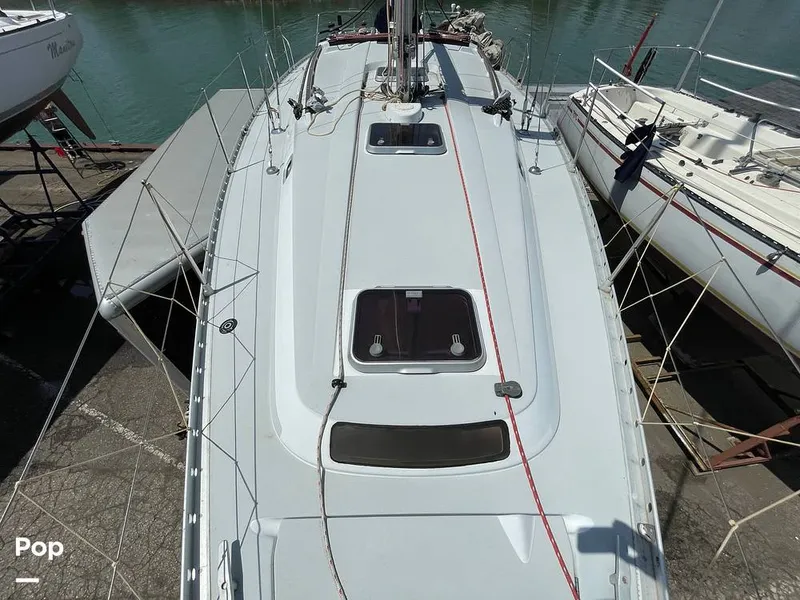 Slide: The Image of Beneteau Moorings 405 1992 - 15445670