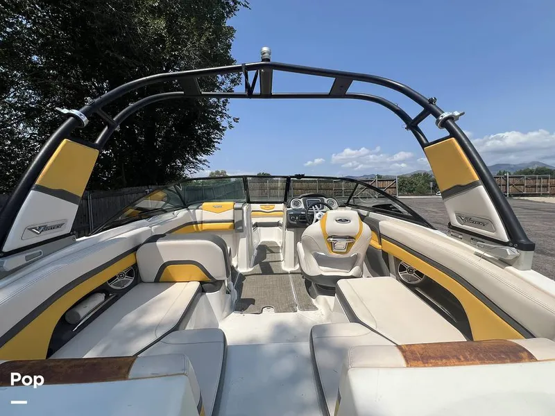 Slide: The Image of Full Boat Layout From Swim Platform - 15710054