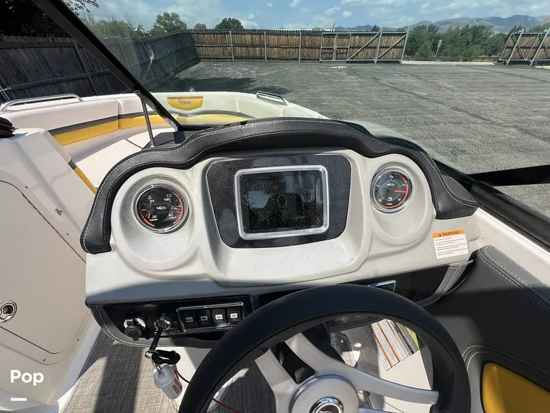 Slide: The Image of Dashboard - 15710035