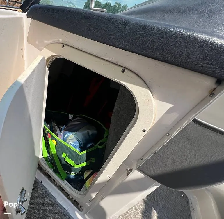 Slide: The Image of Compartment Storage In Front Of Captain's Chair - 15710063