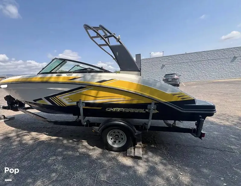 Slide: The Image of Side View of Vessel - 15739035