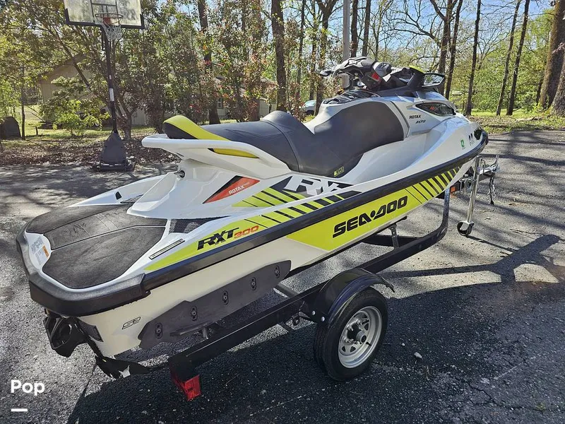 Slide: The Image of Sea-Doo RXT 300 2016 - 15328254