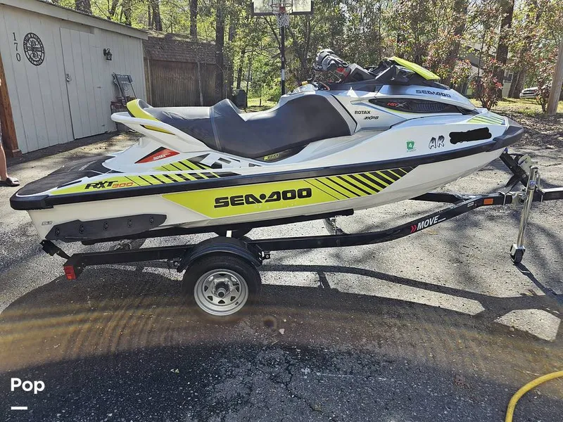 Slide: The Image of Sea-Doo RXT 300 2016 - 15328260