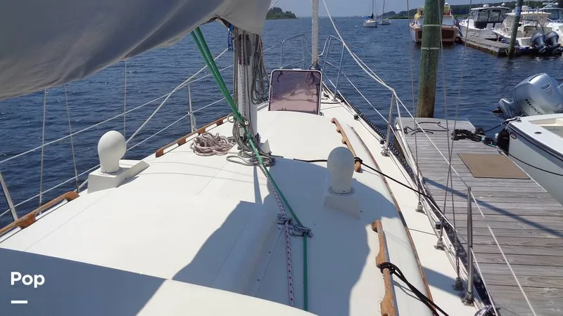 Slide: The Image of Aloha 8.5 1986 - 15564470