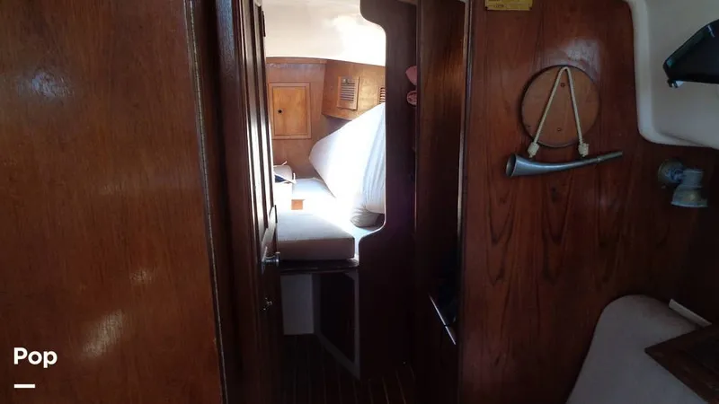 Slide: The Image of Aloha 8.5 1986 - 15564480