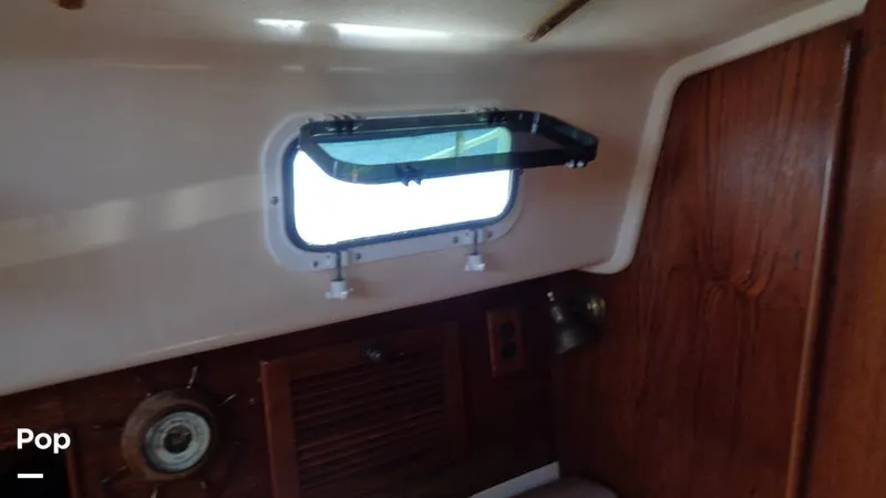 Slide: The Image of Aloha 8.5 1986 - 15564487