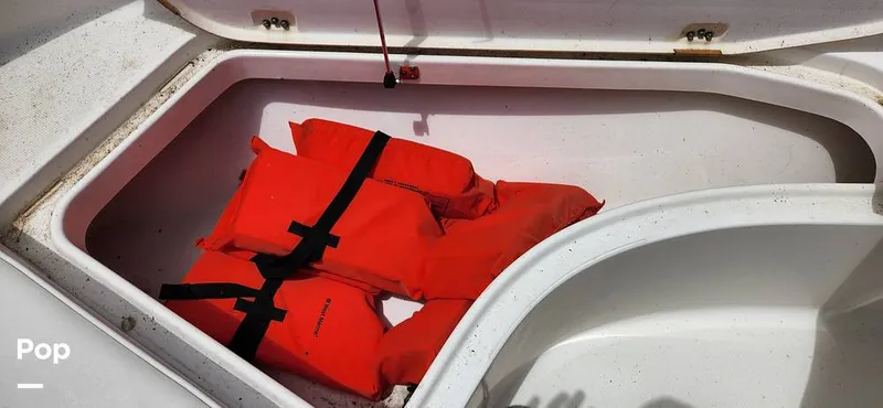 Slide: The Image of Robalo R220 2006 - 15578571