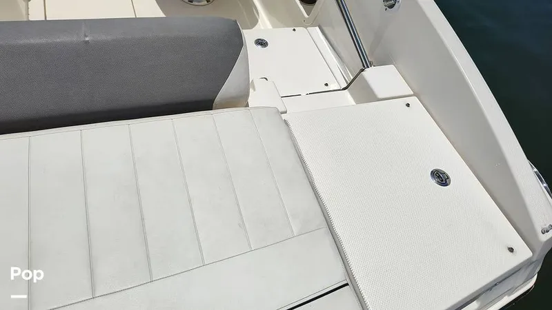 Slide: The Image of Bayliner 642OV 2015 - 15542716