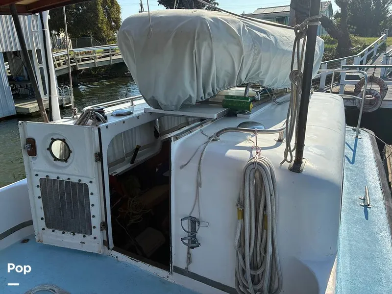 Slide: The Image of Willard Double Cabin 1968 - 15851231