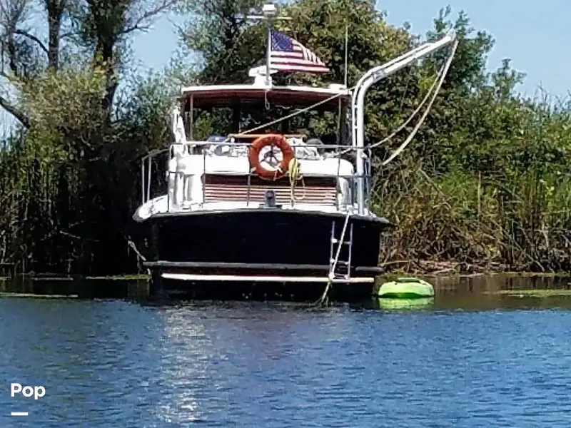 Slide: The Image of Willard Double Cabin 1968 - 15851260