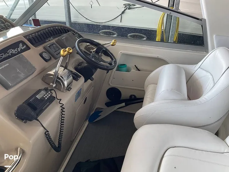 Slide: The Image of Sea Ray 310 Sundancer 1998 - 15670152