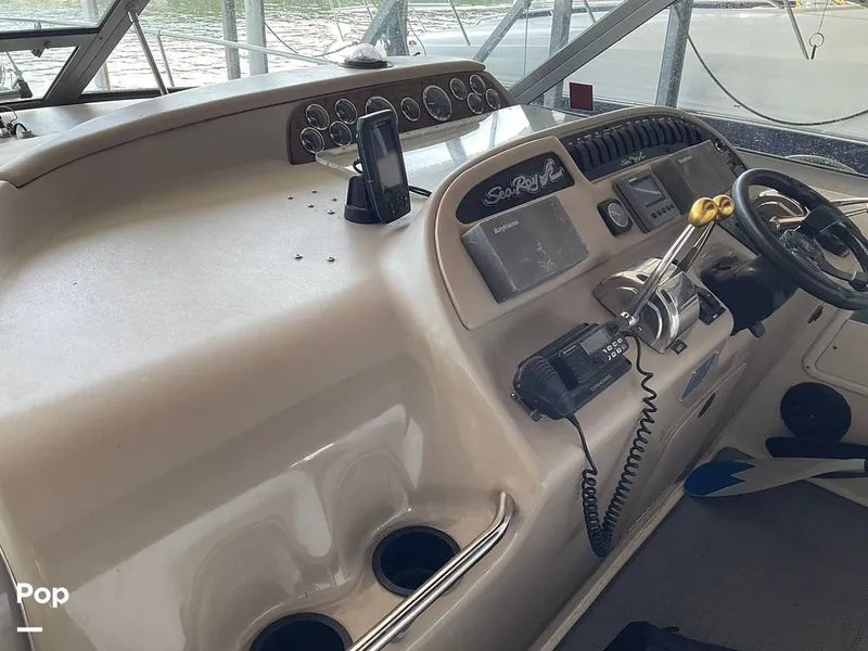 Slide: The Image of Sea Ray 310 Sundancer 1998 - 15670147