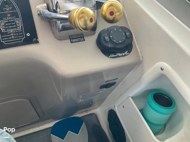 Slide: The Image of Sea Ray 310 Sundancer 1998 - 15670156