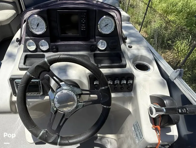 Slide: The Image of Sylvan Mirage 8520 Cruise-N-Fish 2019 - 15473483