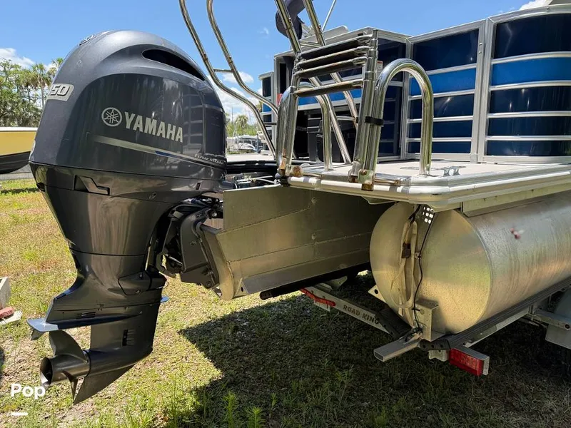 Slide: The Image of Sylvan Mirage 8520 Cruise-N-Fish 2019 - 15473436