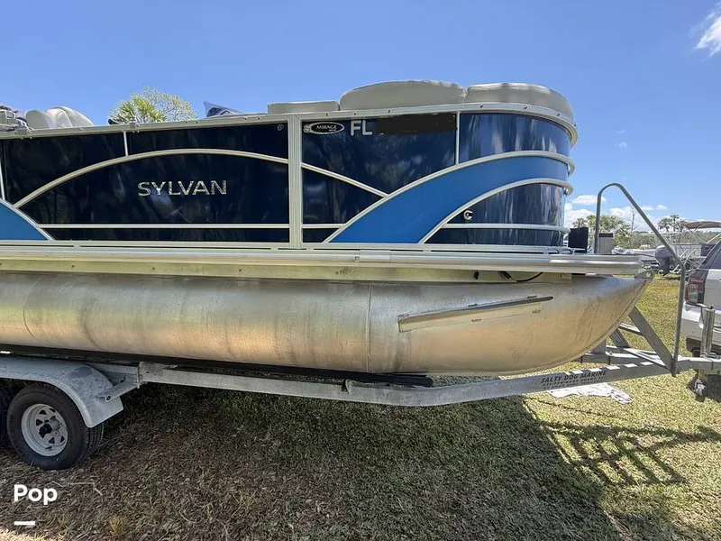 Slide: The Image of Sylvan Mirage 8520 Cruise-N-Fish 2019 - 15683350