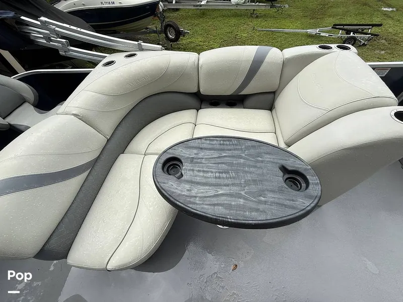 Slide: The Image of Sylvan Mirage 8520 Cruise-N-Fish 2019 - 15833688