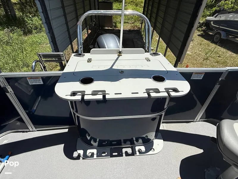 Slide: The Image of Sylvan Mirage 8520 Cruise-N-Fish 2019 - 15473470