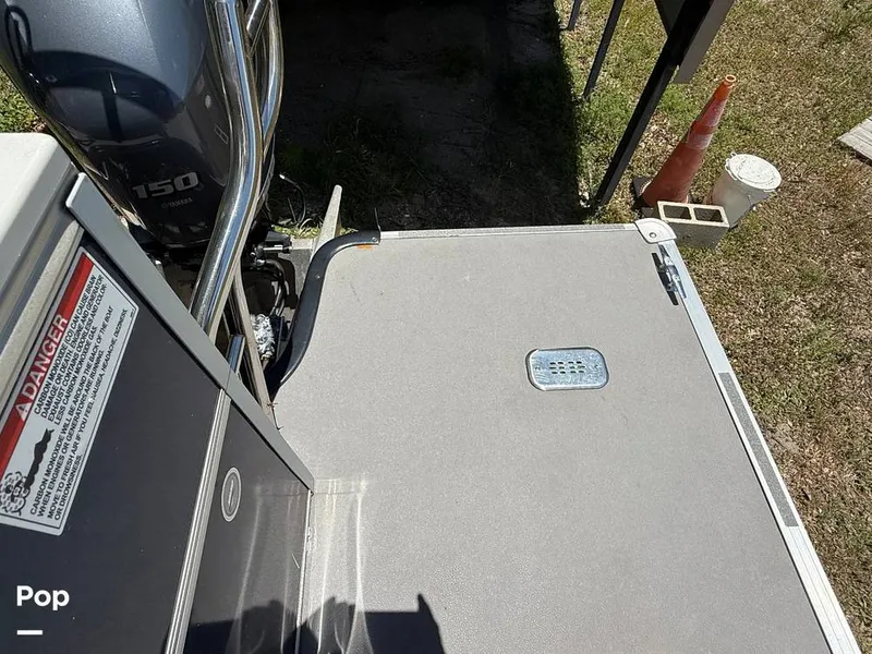 Slide: The Image of Sylvan Mirage 8520 Cruise-N-Fish 2019 - 15473488