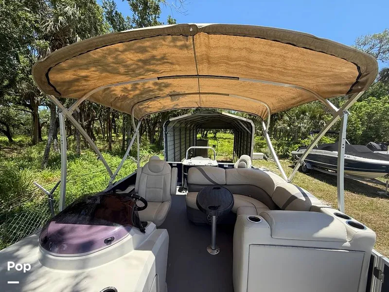 Slide: The Image of Sylvan Mirage 8520 Cruise-N-Fish 2019 - 15473491