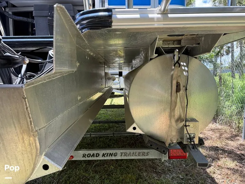 Slide: The Image of Sylvan Mirage 8520 Cruise-N-Fish 2019 - 15473511