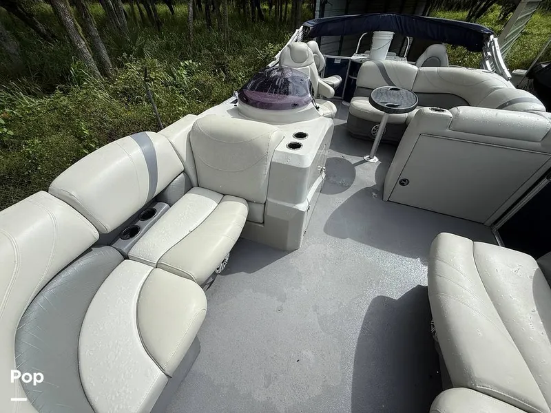 Slide: The Image of Sylvan Mirage 8520 Cruise-N-Fish 2019 - 15833693