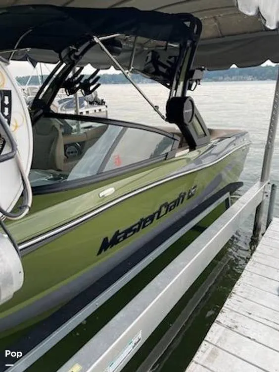 Slide: The Image of Mastercraft XT21 2022 - 15452041