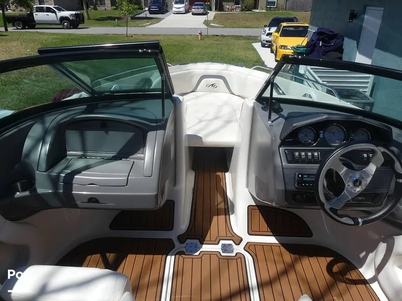 The Image of Monterey 204FSX 2012 - 15344994