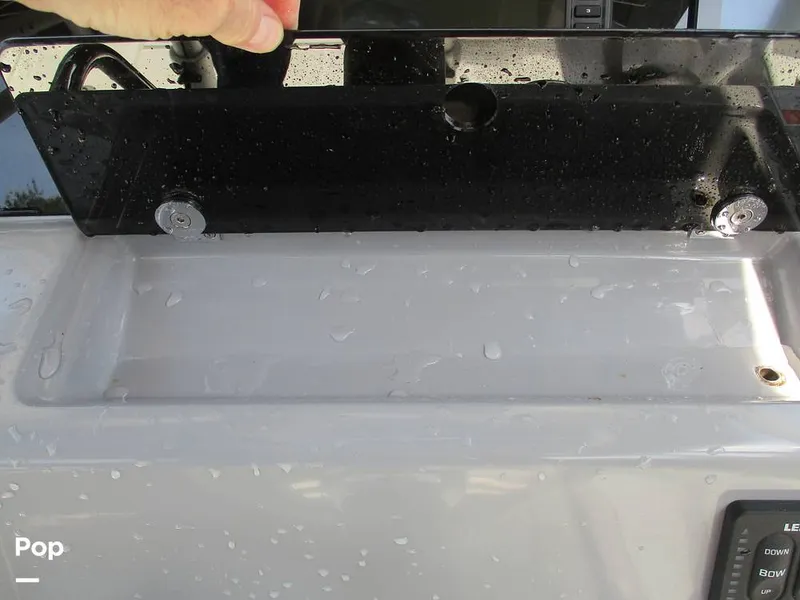 Slide: The Image of Jeanneau Leader 7.5 CC 2022 - 15384340