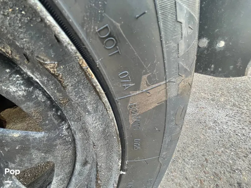 Slide: The Image of Angler 2500 CC 2006 - 15390513