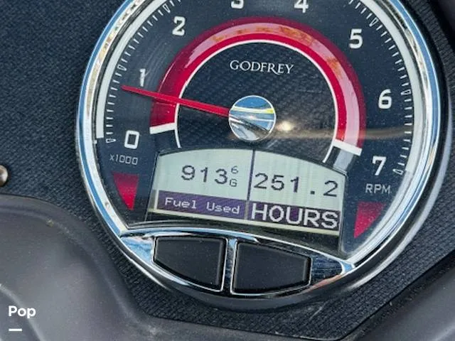 Slide: The Image of Godfrey Sweetwater 2286SB 2022 - 15351888