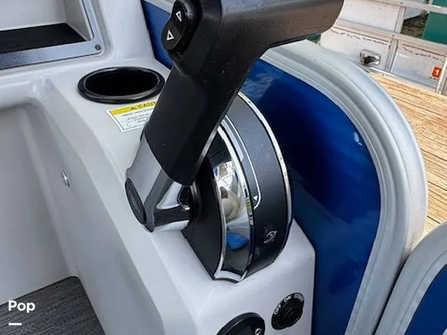 Slide: The Image of Godfrey Sweetwater 2286SB 2022 - 15351885