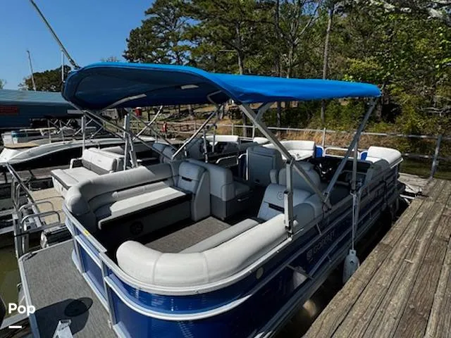 Slide: The Image of Godfrey Sweetwater 2286SB 2022 - 15351874