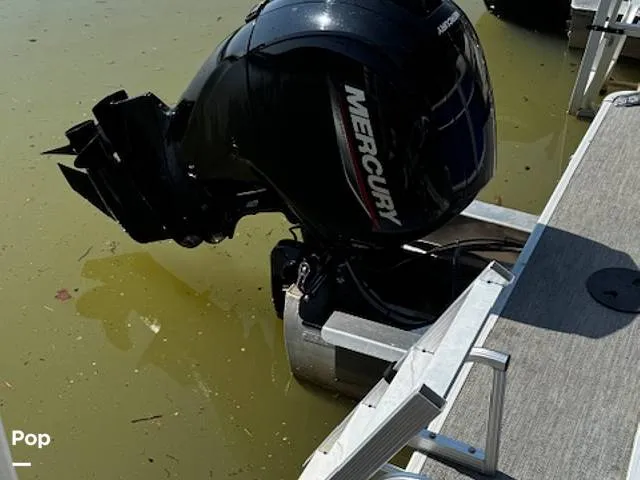 Slide: The Image of Godfrey Sweetwater 2286SB 2022 - 15351870