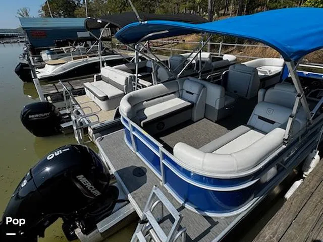 Slide: The Image of Godfrey Sweetwater 2286SB 2022 - 15351871