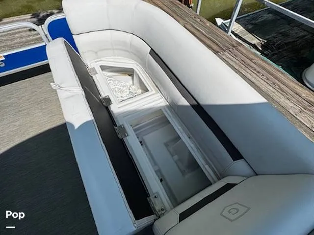 Slide: The Image of Godfrey Sweetwater 2286SB 2022 - 15351875