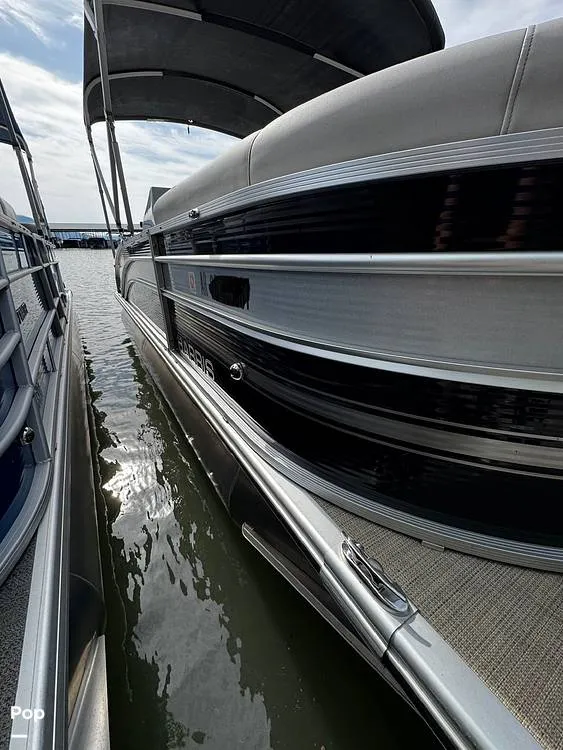 Slide: The Image of Harris Cruiser 210 2022 - 15338925