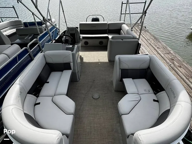 Slide: The Image of Harris Cruiser 210 2022 - 15338926