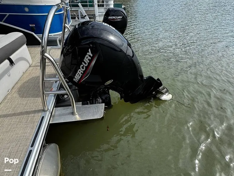 Slide: The Image of Harris Cruiser 210 2022 - 15338928