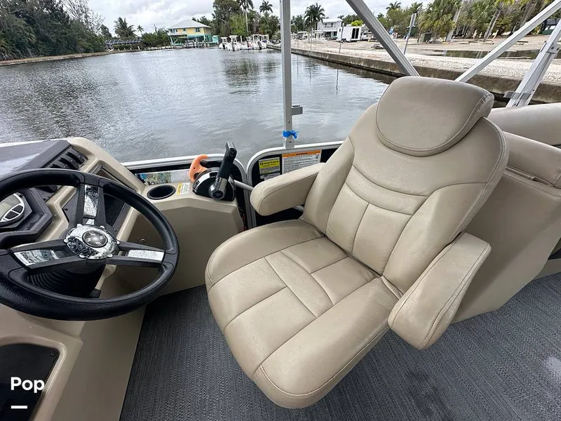 Slide: The Image of Godfrey Sweetwater 2286 2023 - 15458879