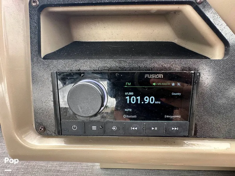 Slide: The Image of Godfrey Sweetwater 2286 2023 - 15458886