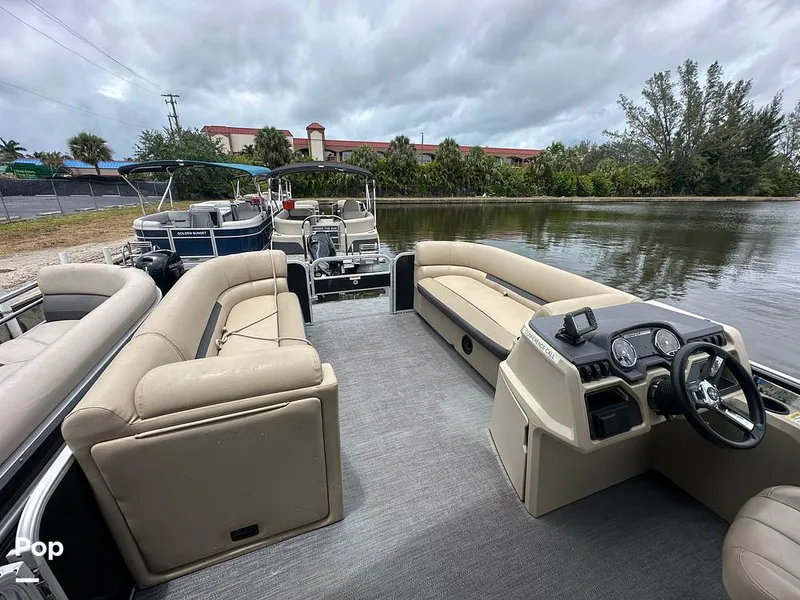 Slide: The Image of Godfrey Sweetwater 2286 2023 - 15458893