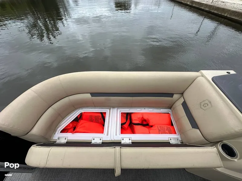 Slide: The Image of Godfrey Sweetwater 2286 2023 - 15458899